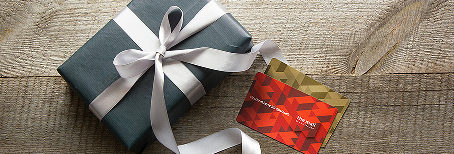 Give the gift of leisure and shopping pleasure with our gift cards!